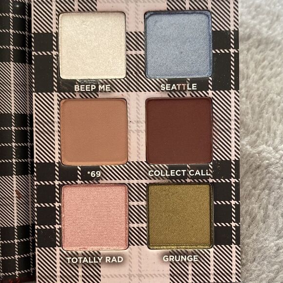 Urban Decay 1993 90’s 🥾 Eyeshadow Palette - Picture 2 of 5